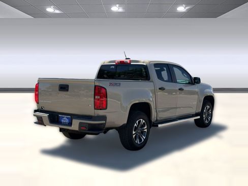 Used 2022 Chevrolet Colorado Z71 AWD/4WD image 9