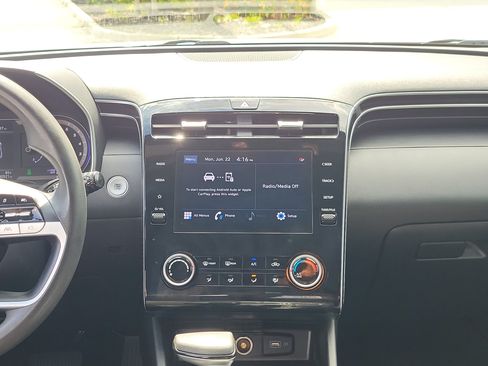 Used 2022 Hyundai Santa Cruz SEL w/ Winter Package AWD/4WD image 18