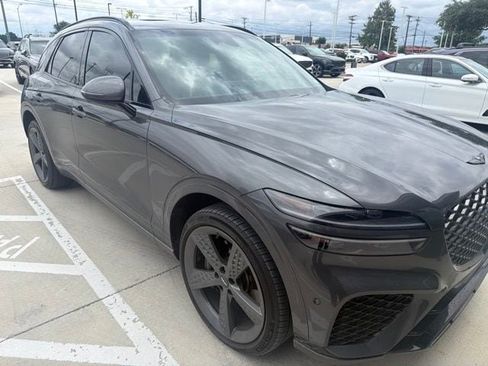 Used 2022 Genesis GV70 3.5T Sport w/ Sport Prestige Package AWD/4WD image 2