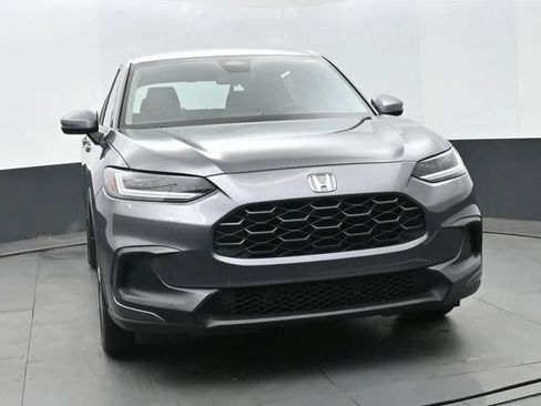 Used 2025 Honda HR-V LX image 3