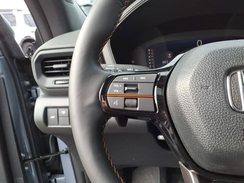 New 2026 Honda Pilot TrailSport image 11