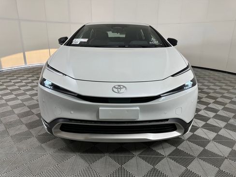 New 2026 Toyota Prius SE image 5