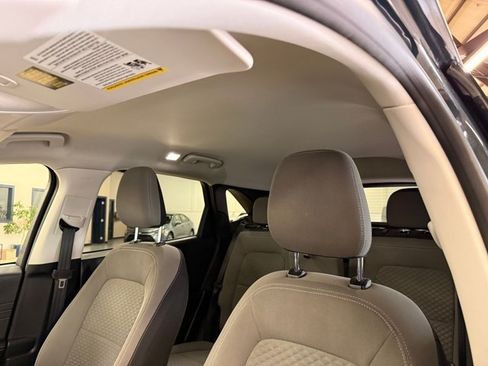 Used 2022 Ford Escape SE w/ Convenience Package FWD image 18