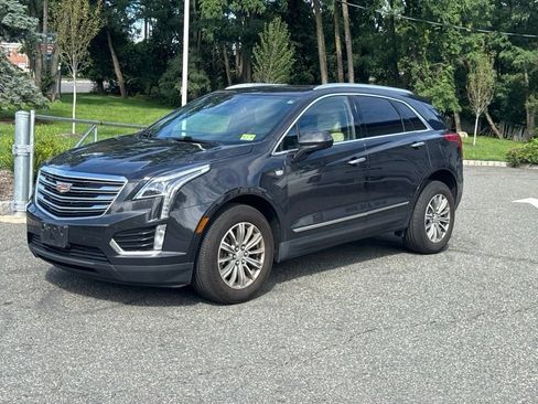 Used 2019 Cadillac XT5 Luxury AWD/4WD image 3