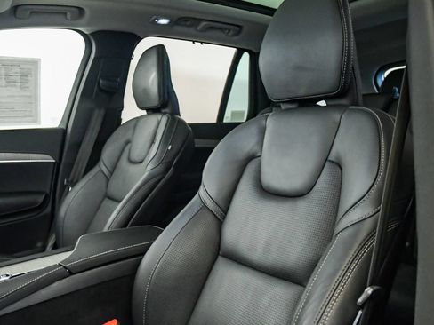 Certified 2023 Volvo XC90 T8 Ultimate AWD/4WD image 19