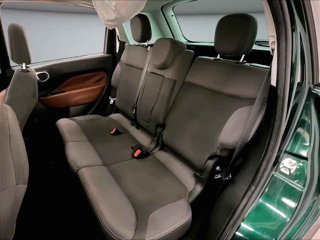 Used 2014 FIAT 500L Trekking w/ Popular Equipment Group FWD image 21