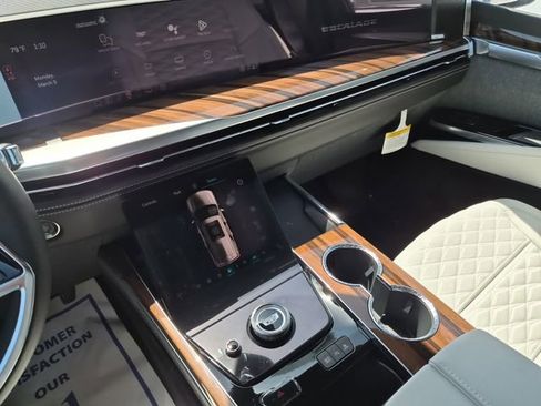 New 2026 Cadillac Escalade ESV Platinum Sport w/ LPO, ONYX Package AWD/4WD image 20