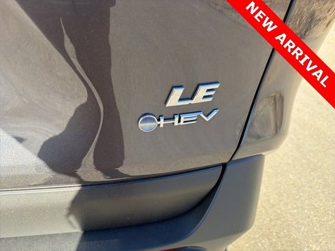 Used 2025 Toyota RAV4 LE image 7