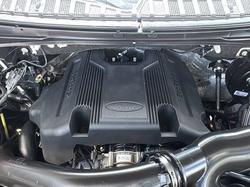 Used 2018 Ford Expedition Max Platinum AWD/4WD image 59