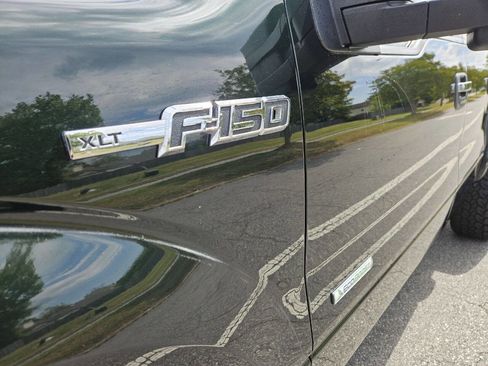 Used 2014 Ford F150 XLT w/ Equipment Group 302A Luxury AWD/4WD image 9