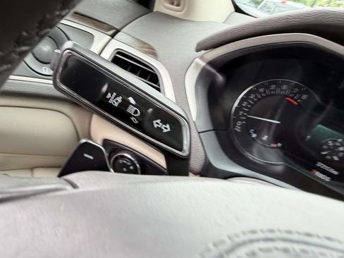 Used 2020 Lincoln MKZ Reserve FWD image 25