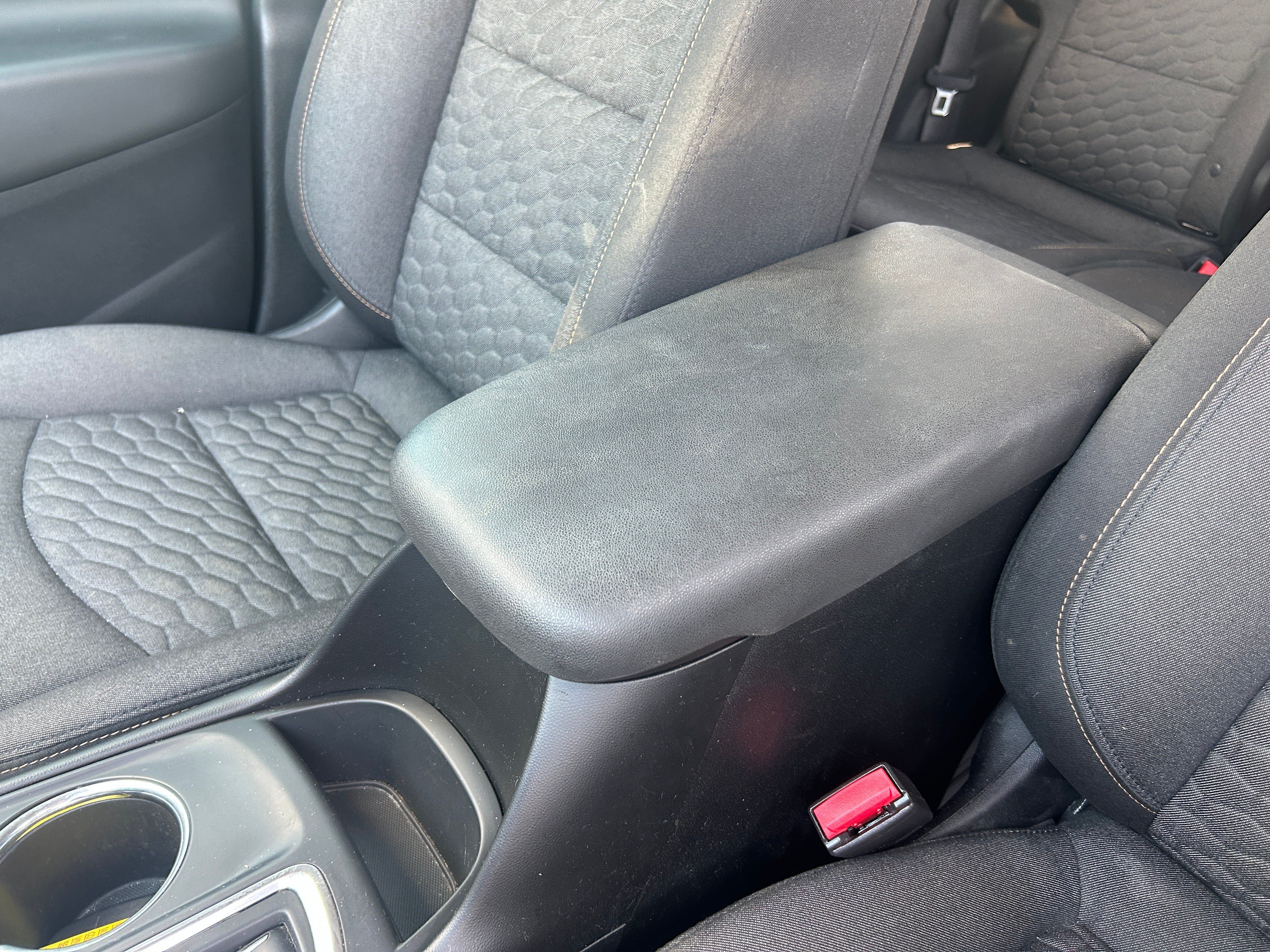 Used 2019 Chevrolet Equinox LT FWD image 23