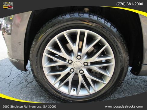 Used 2018 Jeep Grand Cherokee Summit w/ Platinum Series Group AWD/4WD image 28