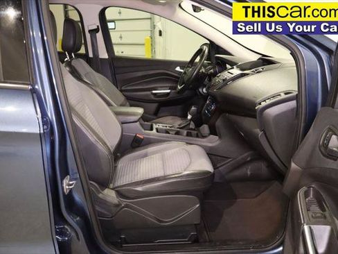 Used 2018 Ford Escape SE w/ SE Sport Appearance Package FWD image 27