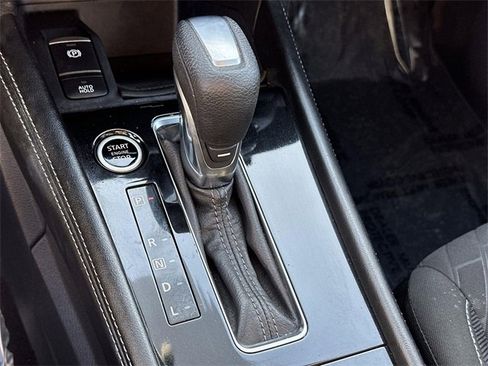 Used 2021 Nissan Kicks SV image 14