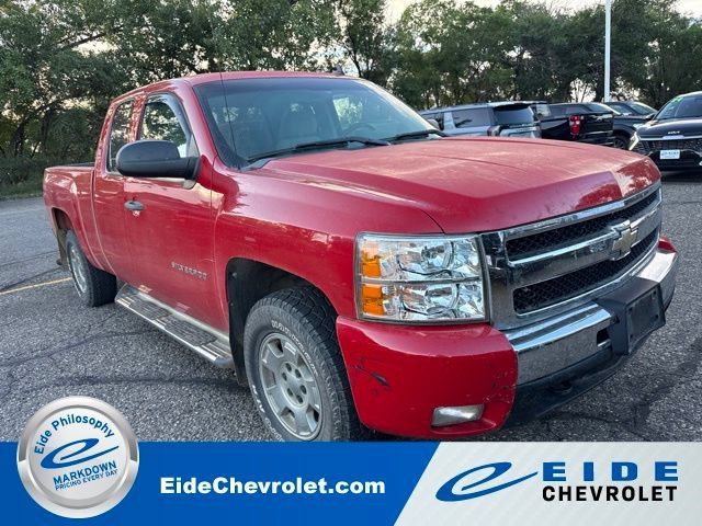 Used 2011 Chevrolet Silverado 1500 LT w/ All-Star Edition AWD/4WD image 1