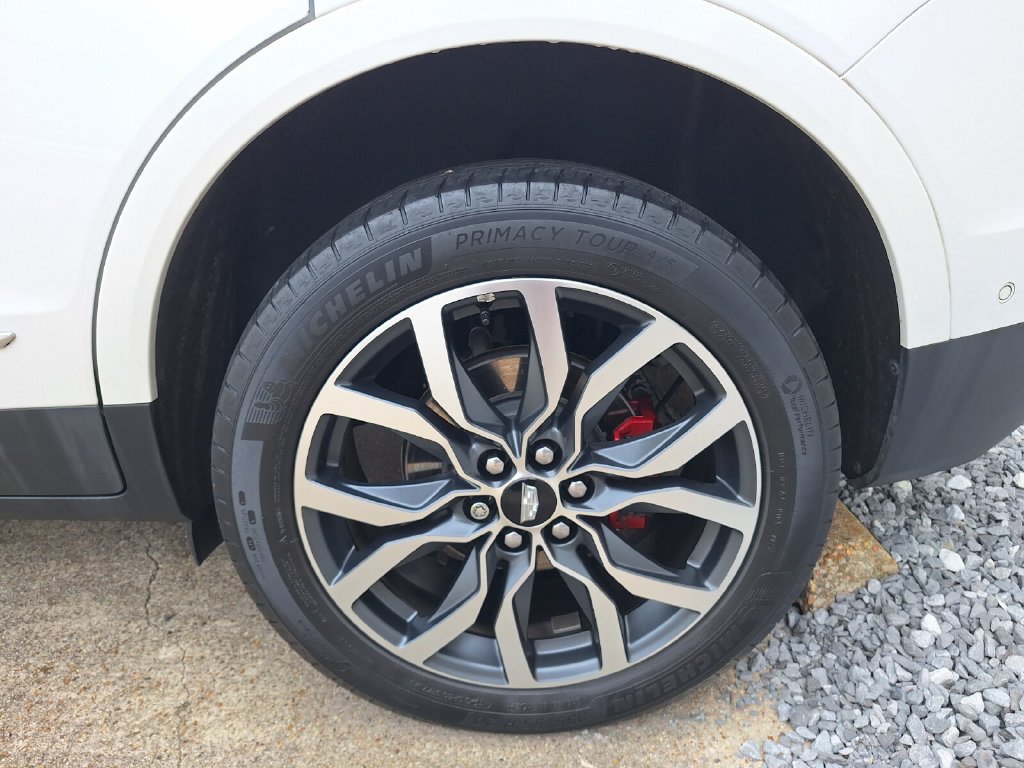 Used 2023 Cadillac XT5 Sportv w/ Technology Package AWD/4WD image 23