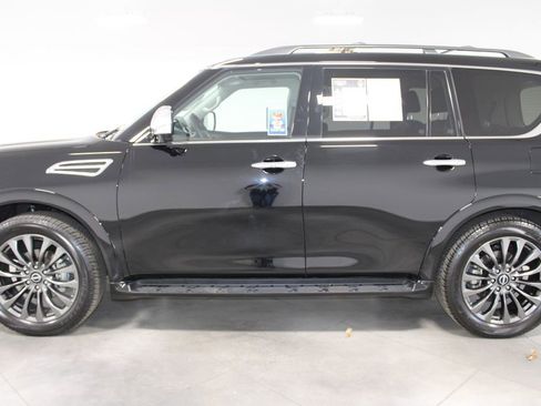 Used 2024 Nissan Armada Platinum w/ Captain's Chairs Package image 6