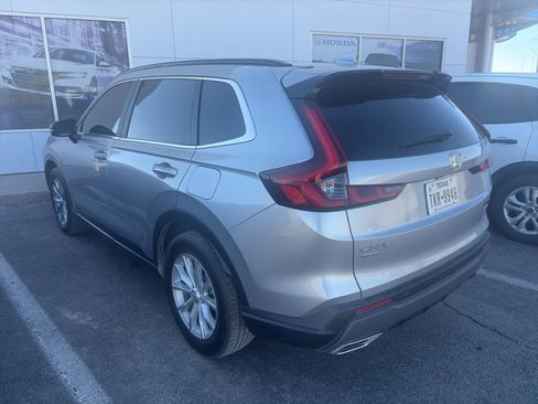 Used 2023 Honda CR-V Sport Touring image 3