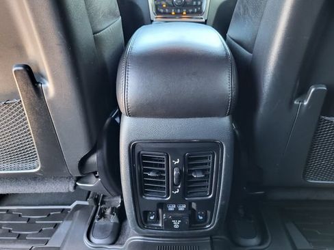 Used 2018 Jeep Grand Cherokee High Altitude AWD/4WD image 25