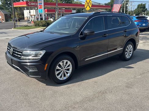 Used 2018 Volkswagen Tiguan SE w/ Panoramic Sunroof Package AWD/4WD image 5