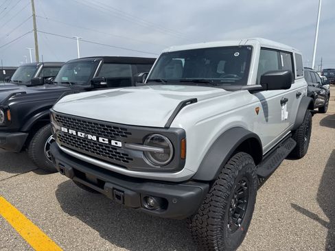 New 2026 Ford Bronco Badlands AWD/4WD image 2