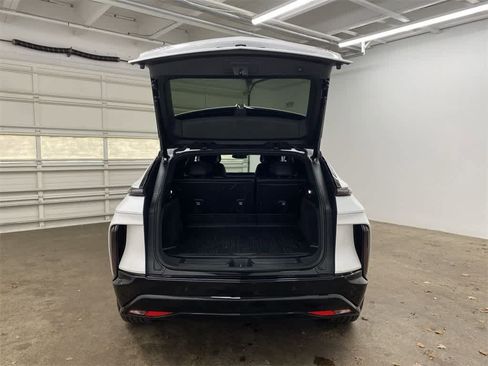 Certified 2024 Cadillac Lyriq Sport image 29