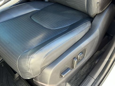 Used 2023 Kia Carnival SX Prestige FWD image 18