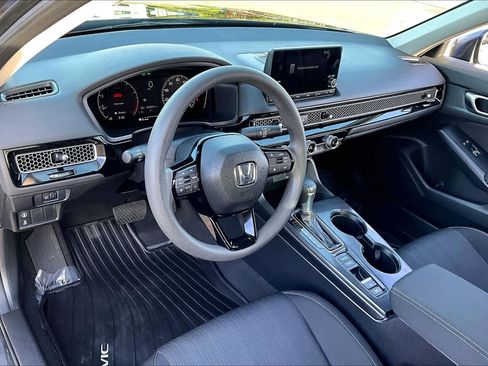 Used 2023 Honda Civic LX image 17