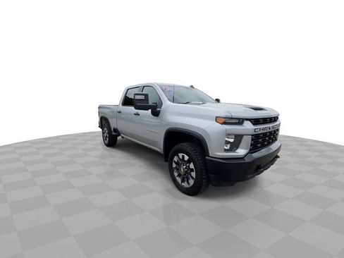 Used 2021 Chevrolet Silverado 2500 Custom w/ Custom Value Package AWD/4WD image 4