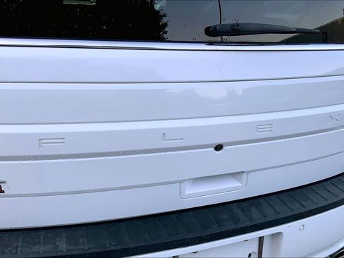 Used 2018 Ford Flex SEL w/ Equipment Group 202A AWD/4WD image 33