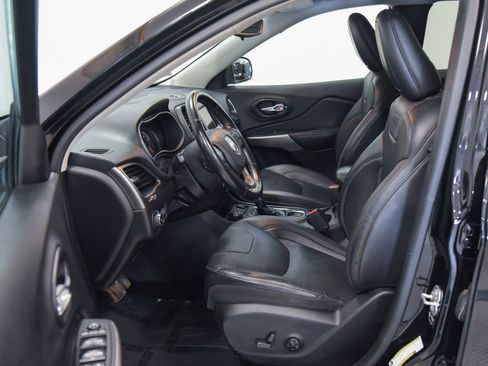 Used 2021 Jeep Cherokee Latitude Lux AWD/4WD image 11