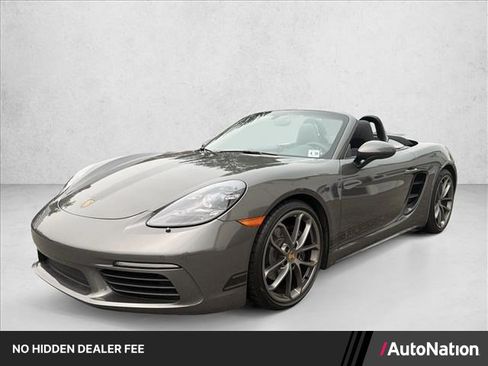 Used 2025 Porsche 718 Boxster RWD image 1