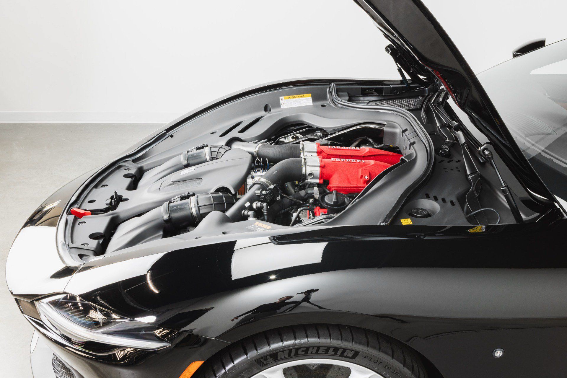 Certified 2024 Ferrari Roma Spider RWD image 97