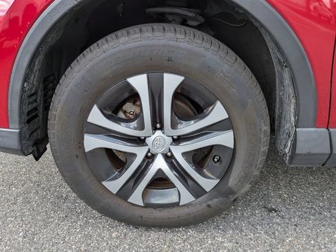 Used 2016 Toyota RAV4 LE FWD image 9