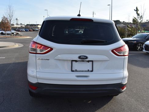 Used 2016 Ford Escape S image 8