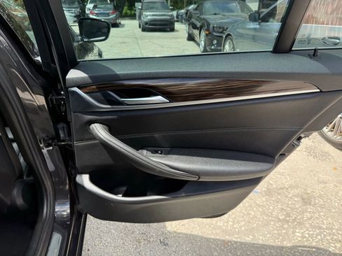 Used 2018 BMW 540i image 17