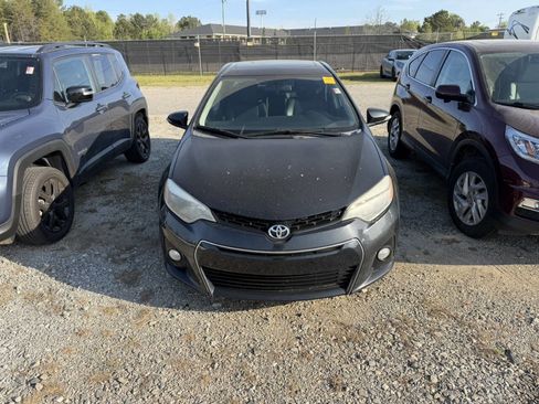 Used 2015 Toyota Corolla S w/ Driver Convenience Package image 2