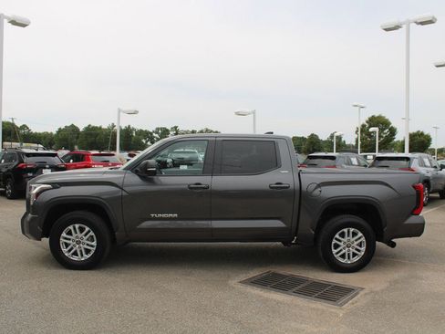 Used 2022 Toyota Tundra SR5 image 12
