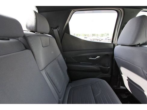 Used 2023 Hyundai Santa Cruz SEL AWD/4WD image 13
