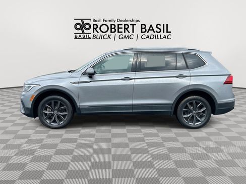 Used 2022 Volkswagen Tiguan SE AWD/4WD image 5