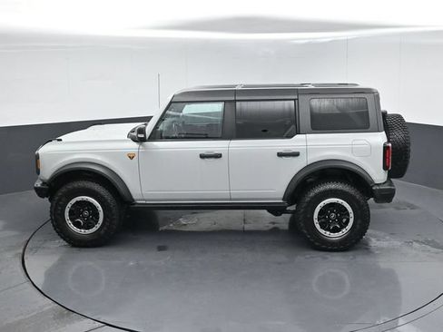 Certified 2024 Ford Bronco Badlands AWD/4WD image 42