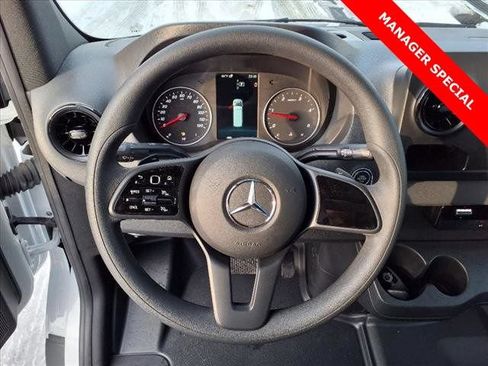 Used 2023 Mercedes-Benz Sprinter 3500 image 30