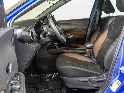 Used 2023 Nissan Kicks SR FWD image 20