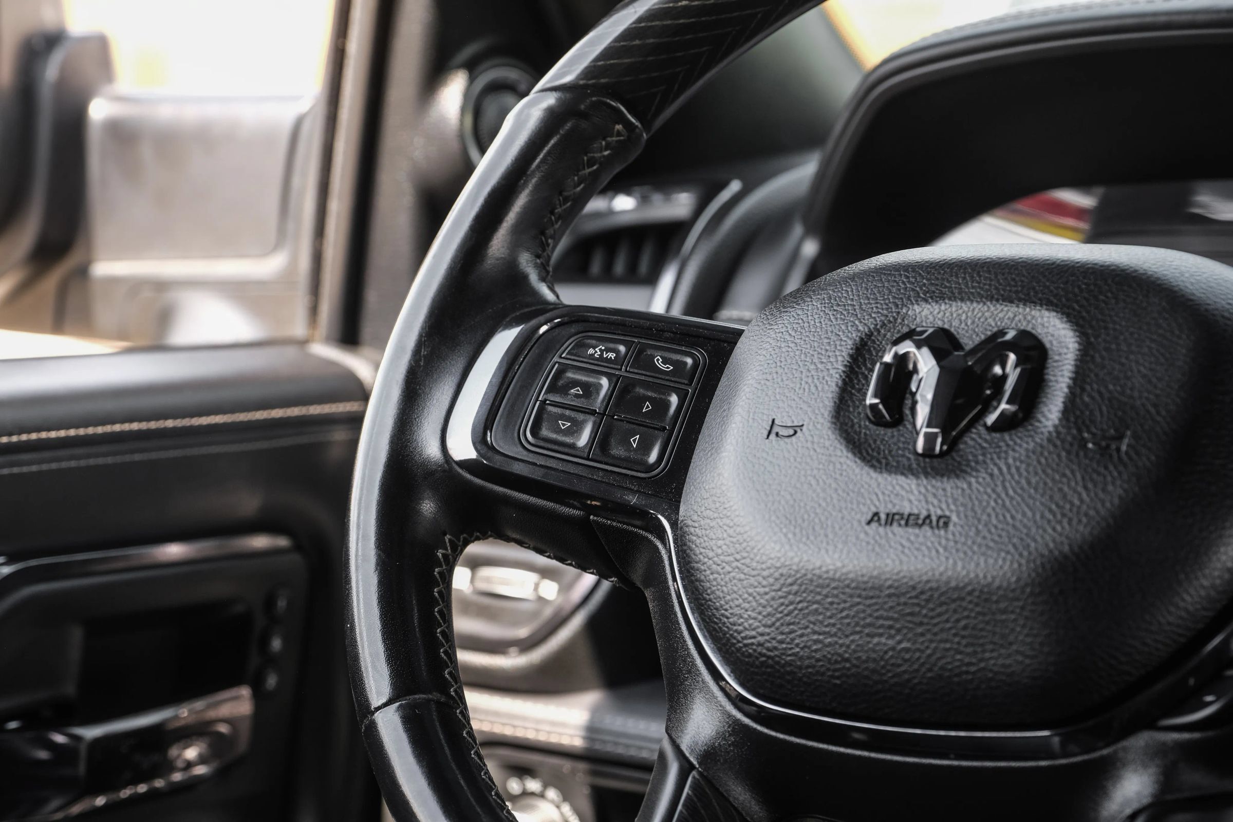 Used 2022 RAM 3500 Limited AWD/4WD image 16