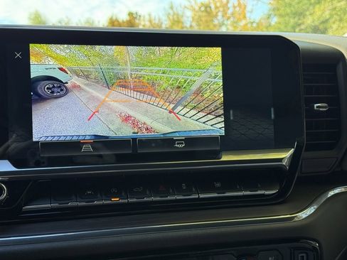 Used 2023 GMC Sierra 1500 SLT w/ SLT Premium Package image 14