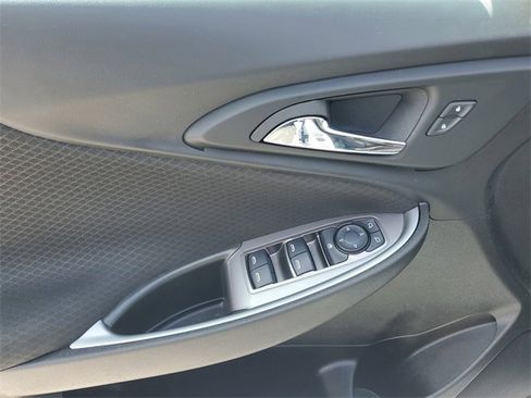 Used 2024 Chevrolet Malibu LT image 18