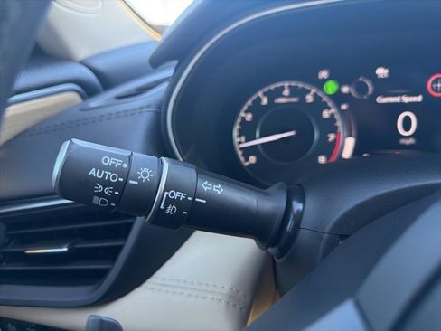 Used 2021 Acura TLX Advance image 23