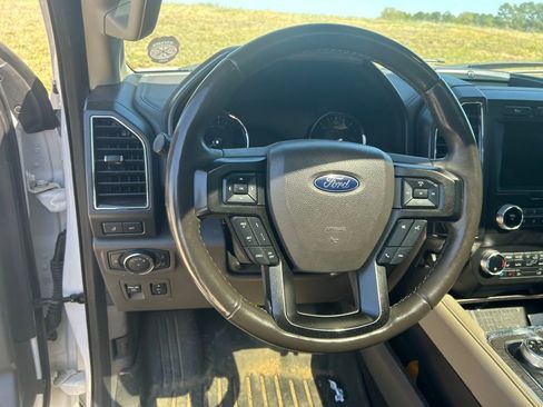 Used 2019 Ford Expedition Limited w/ Equipment Group 302A image 12