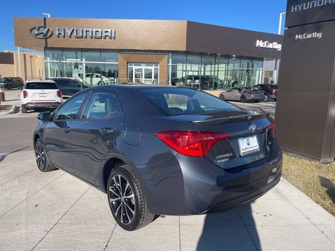Used 2018 Toyota Corolla SE image 3
